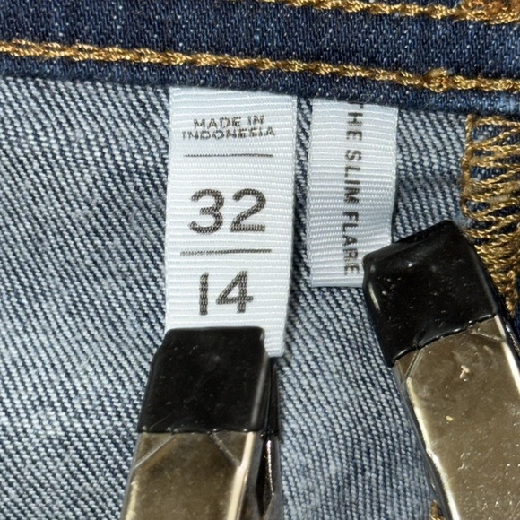 LOFT Patch Pocket High Rise Slim Flare Jeans Classic Mid Indigo Wash - Picture 6 of 11